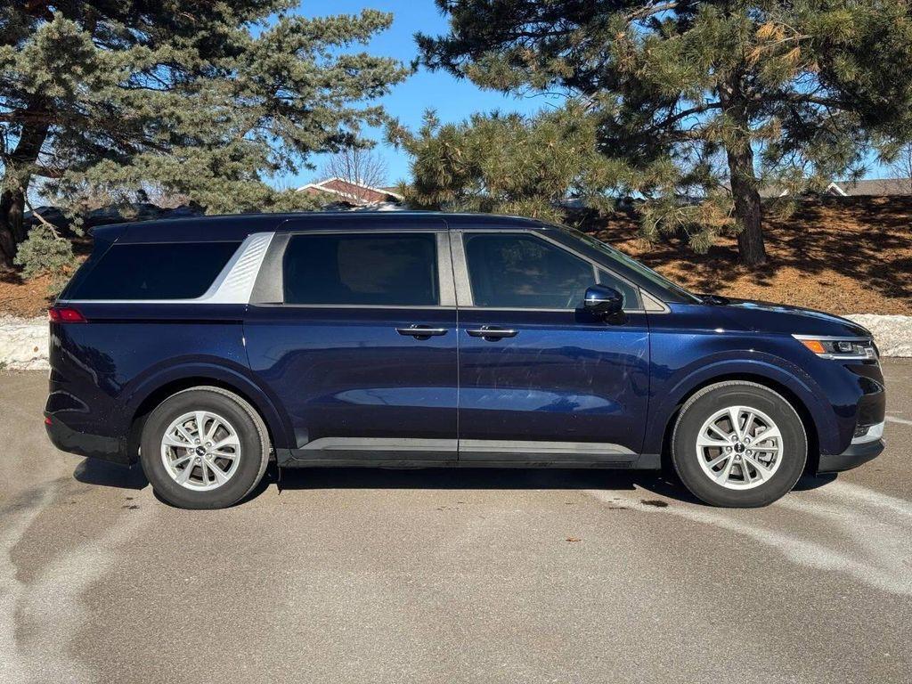 used 2024 Kia Carnival car, priced at $23,900