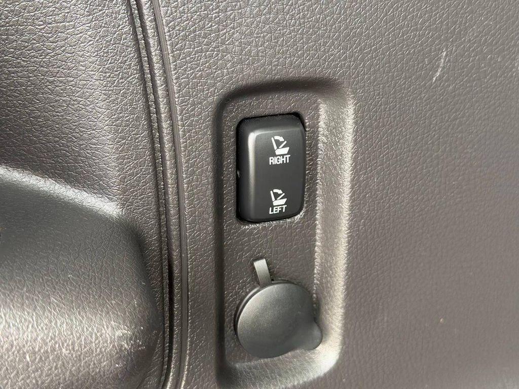 used 2013 Lincoln MKX car, priced at $6,890