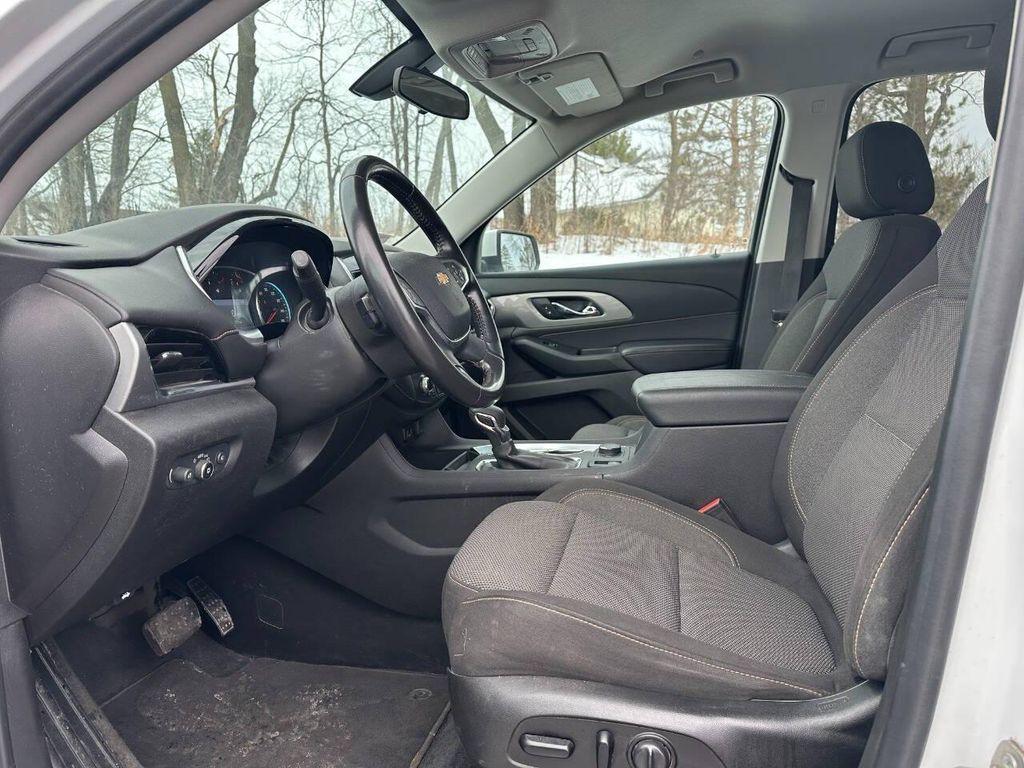used 2021 Chevrolet Traverse car, priced at $13,900