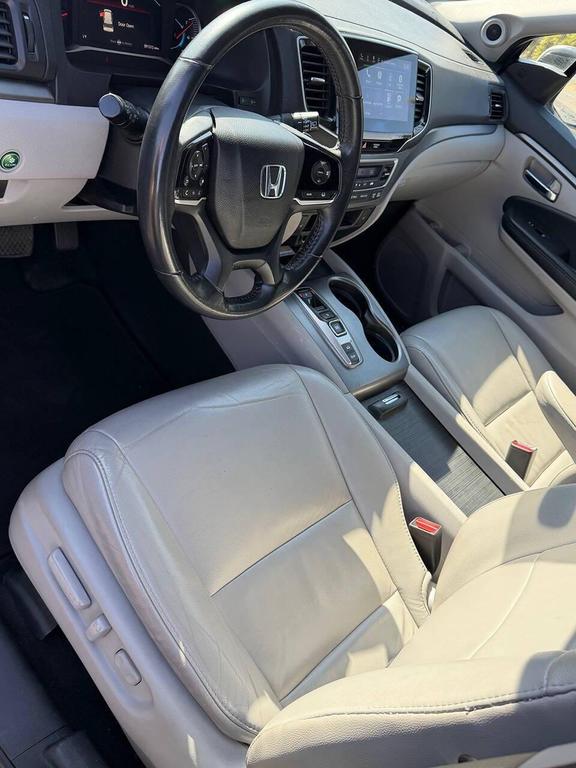 used 2021 Honda Pilot car, priced at $17,999