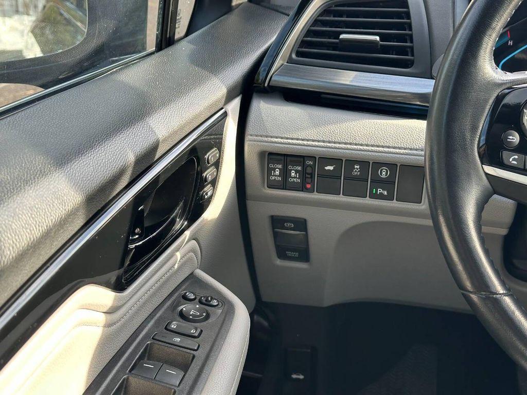 used 2021 Honda Odyssey car, priced at $25,500