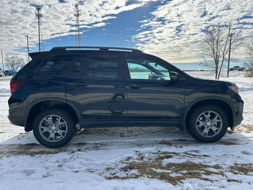 used 2025 Honda Passport car, priced at $29,000