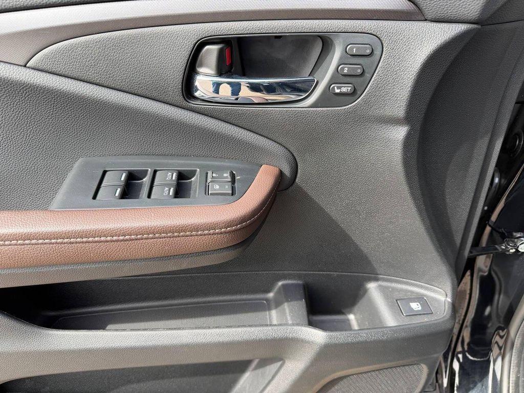 used 2024 Honda Ridgeline car, priced at $27,990