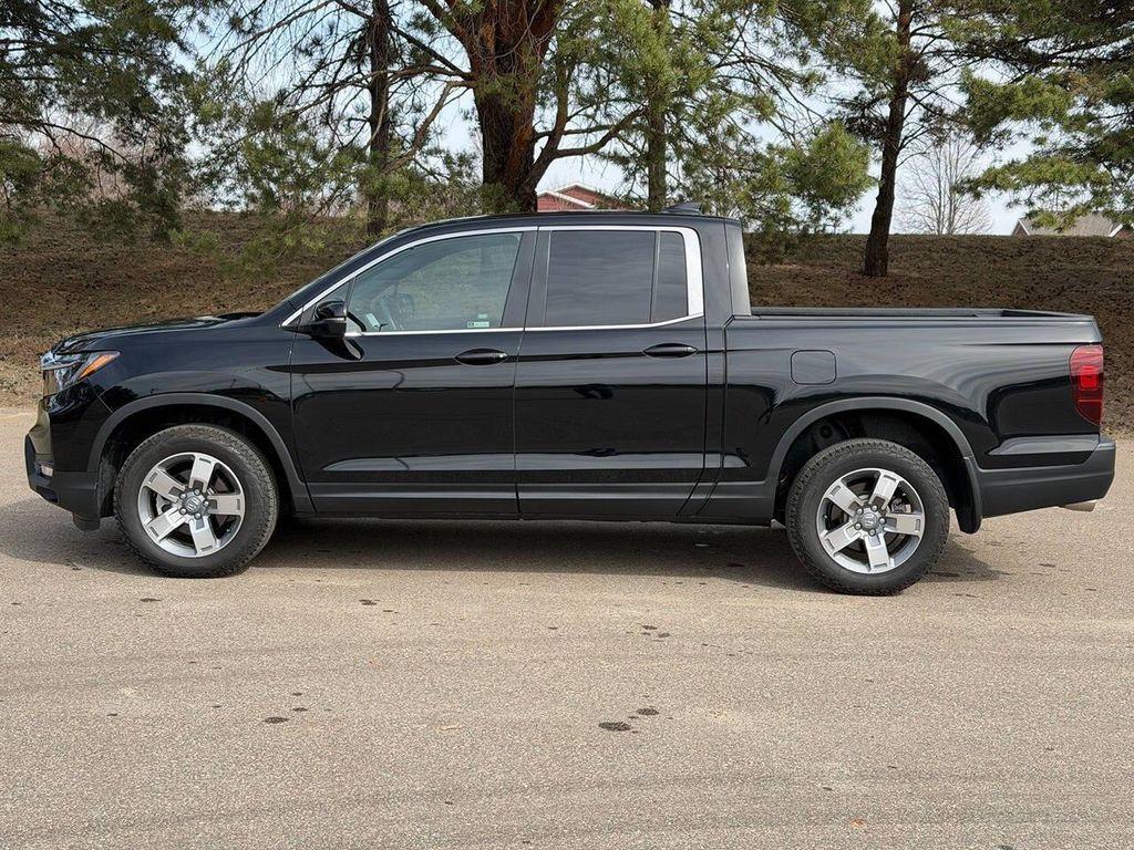 used 2024 Honda Ridgeline car, priced at $27,990