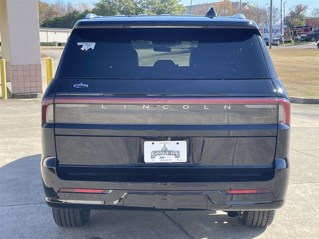 new 2025 Lincoln Navigator car, priced at $97,995