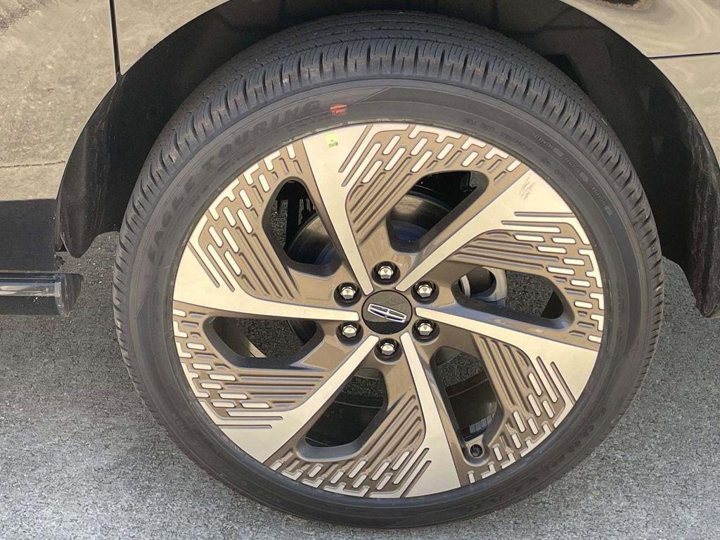 new 2026 Lincoln Navigator car, priced at $116,577