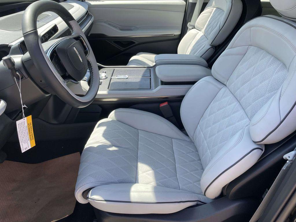 new 2026 Lincoln Navigator car, priced at $116,577
