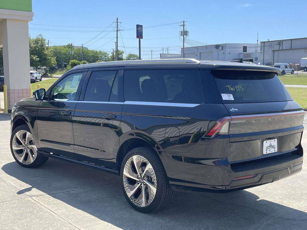 new 2026 Lincoln Navigator car, priced at $116,577