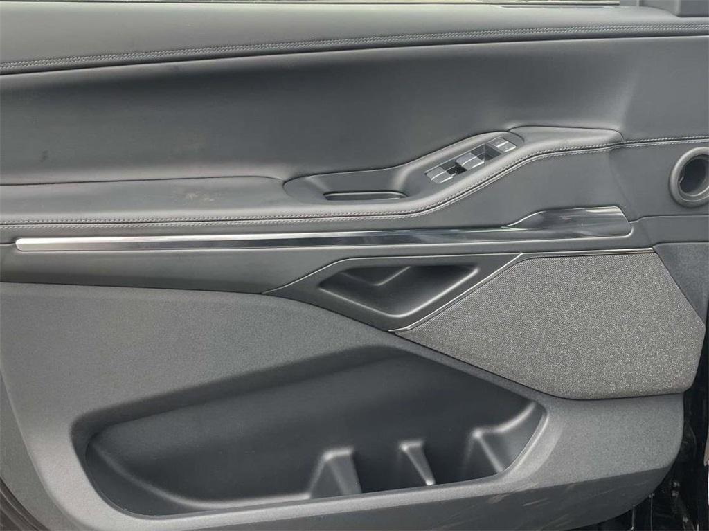 new 2025 Lincoln Navigator car, priced at $100,995