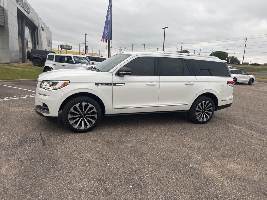 used 2024 Lincoln Navigator car, priced at $69,787