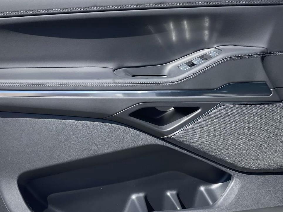 new 2025 Lincoln Navigator car, priced at $97,499