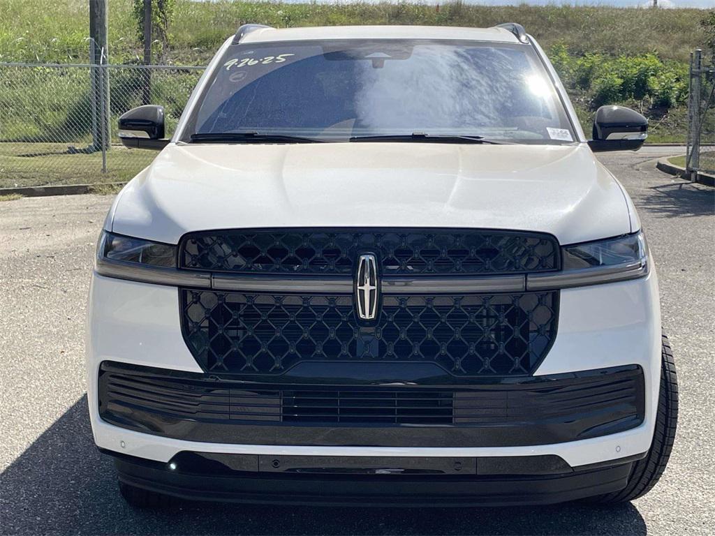 new 2025 Lincoln Navigator car, priced at $97,499