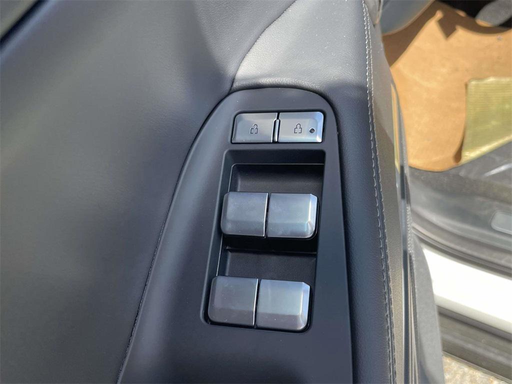 new 2025 Lincoln Navigator car, priced at $97,499