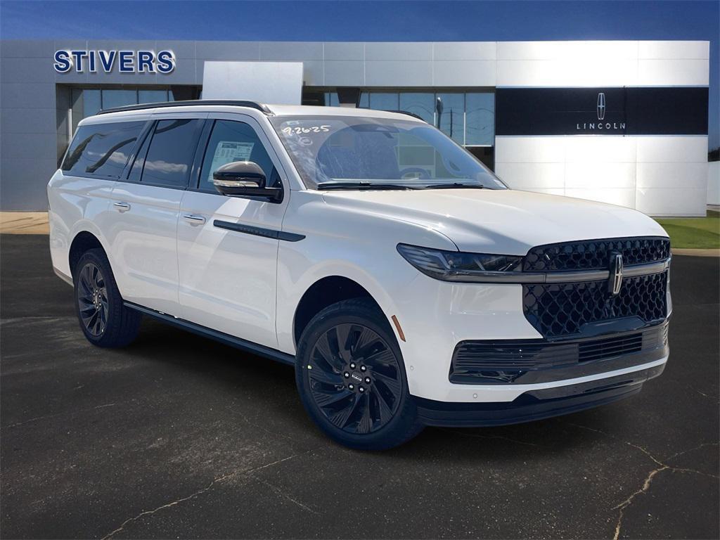 new 2025 Lincoln Navigator car, priced at $98,999