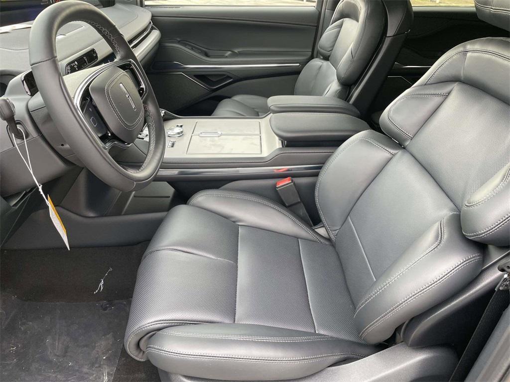 new 2026 Lincoln Navigator car, priced at $111,840