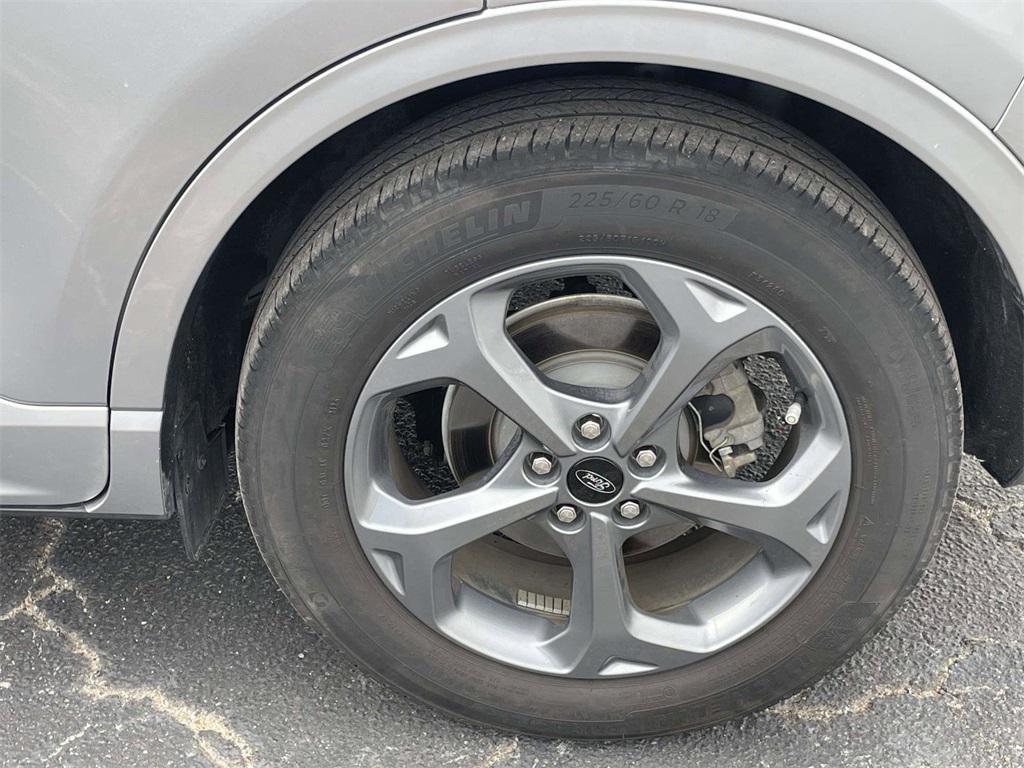 used 2023 Ford Escape car, priced at $15,997