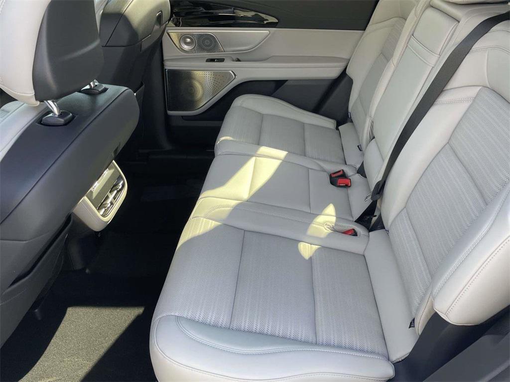 new 2026 Lincoln Nautilus car, priced at $67,092