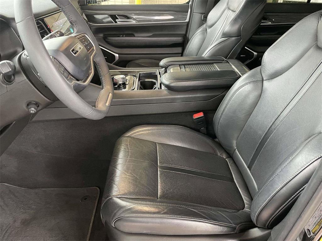 used 2022 Jeep Wagoneer car, priced at $31,451