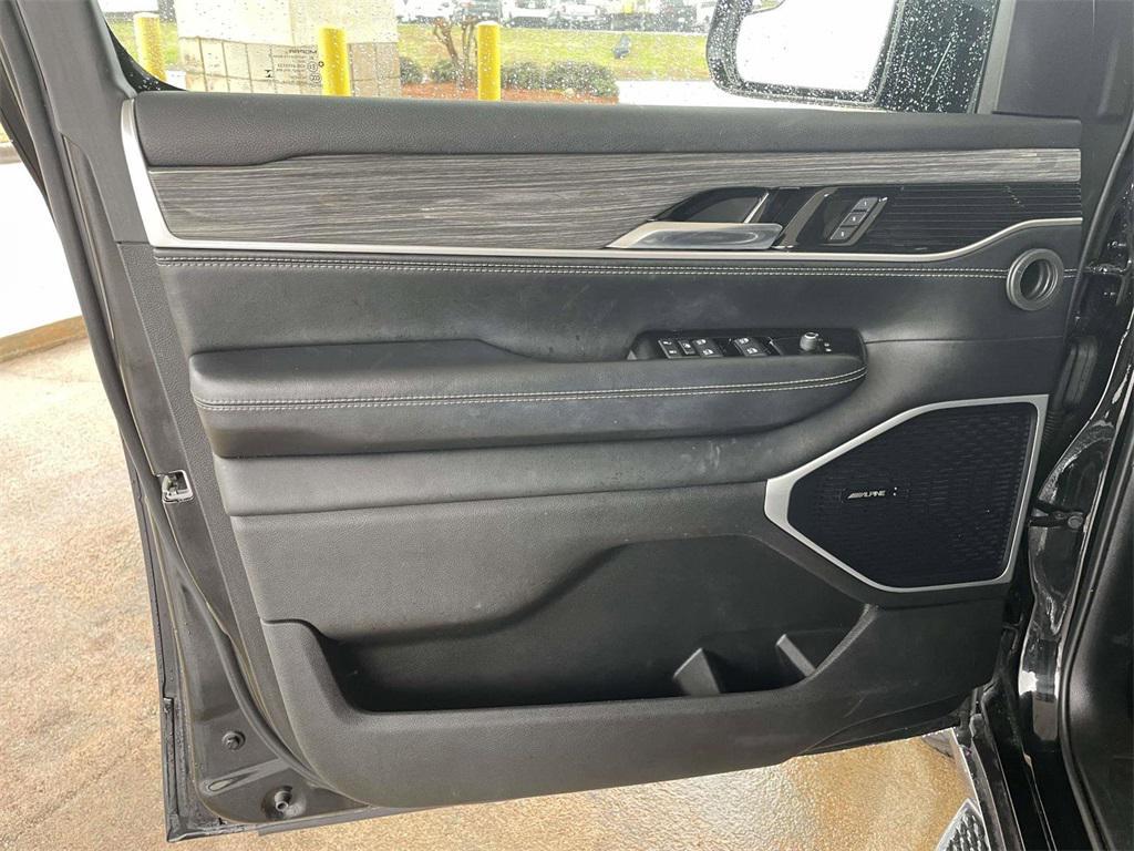 used 2022 Jeep Wagoneer car, priced at $31,451