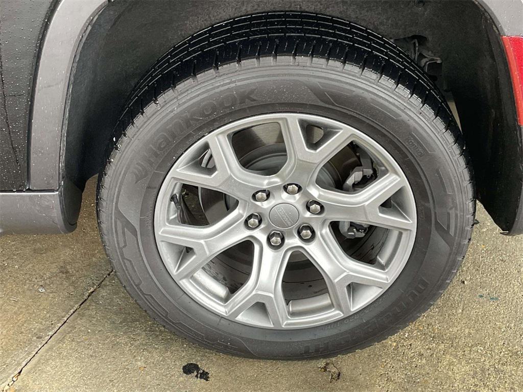 used 2022 Jeep Wagoneer car, priced at $31,451