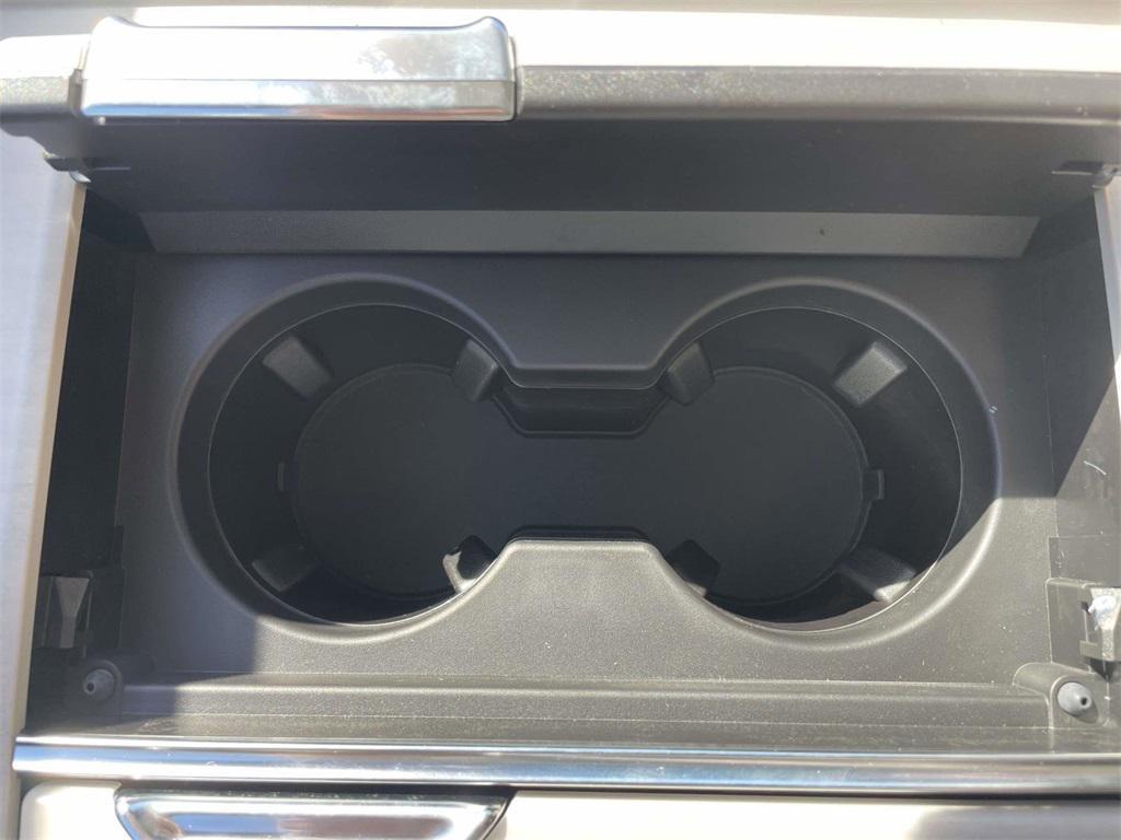 new 2025 Lincoln Navigator car, priced at $94,495