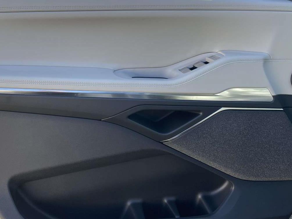 new 2025 Lincoln Navigator car, priced at $94,495