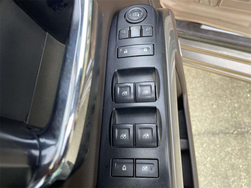 used 2015 Chevrolet Silverado 2500 car, priced at $22,336