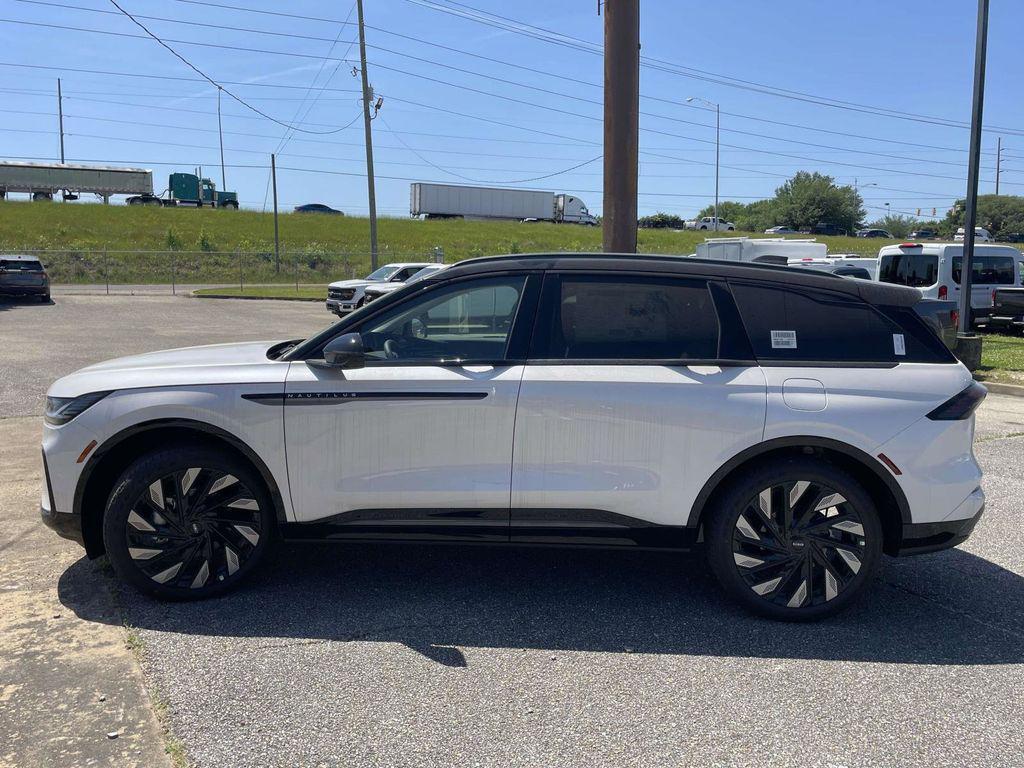 new 2026 Lincoln Nautilus car, priced at $56,627