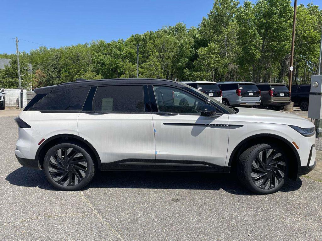 new 2026 Lincoln Nautilus car, priced at $56,627