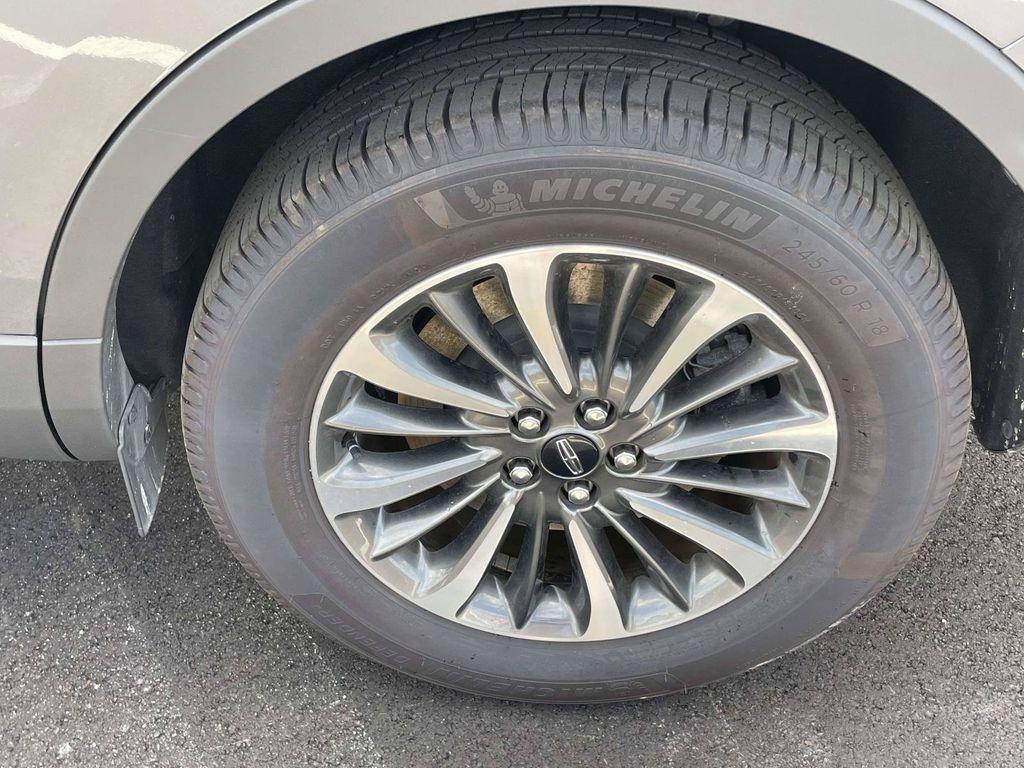 used 2023 Lincoln Nautilus car, priced at $25,789