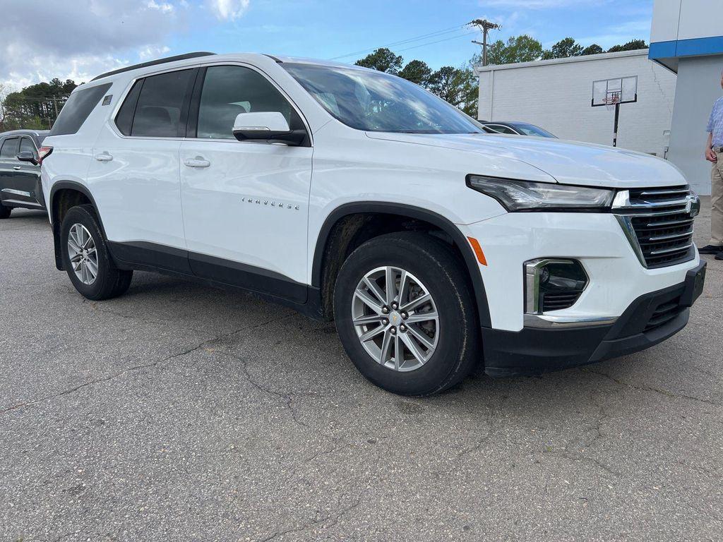 used 2023 Chevrolet Traverse car