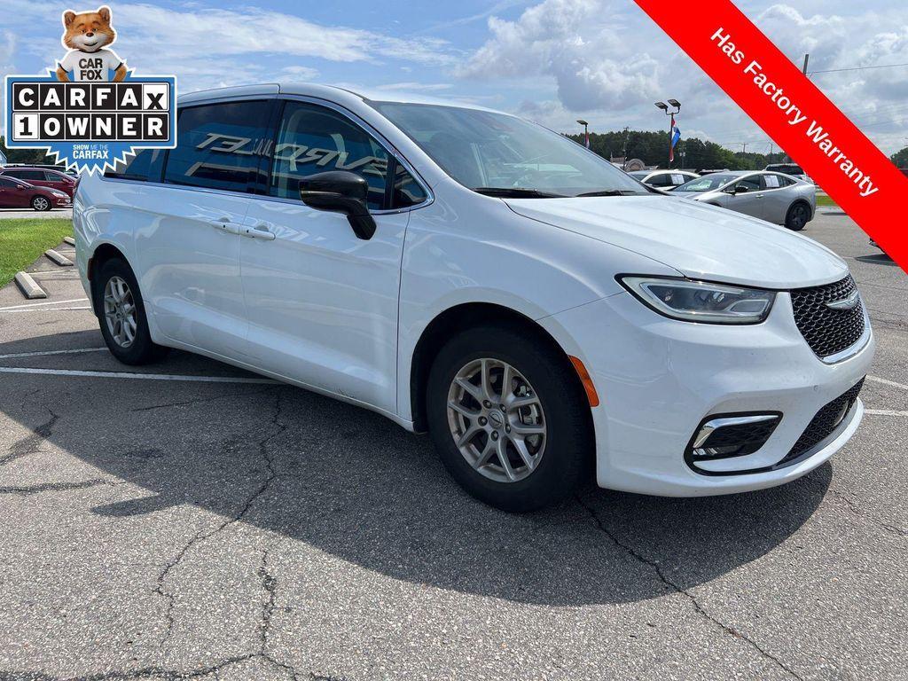 used 2024 Chrysler Pacifica car, priced at $26,988