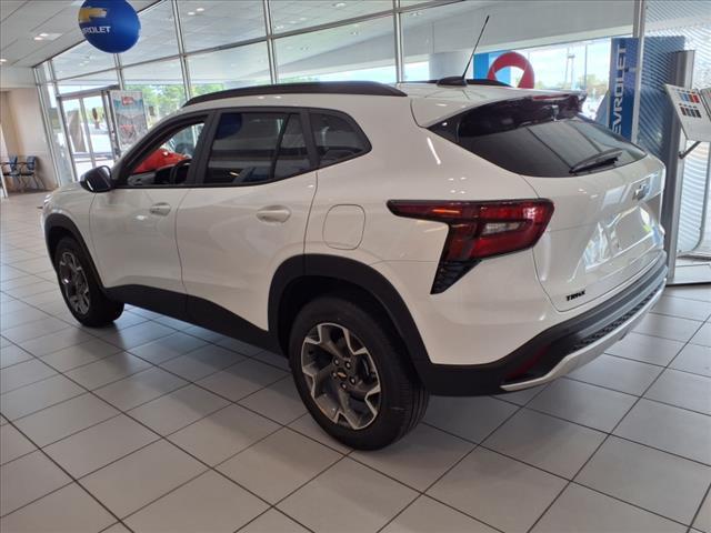 new 2025 Chevrolet Trax car, priced at $25,800
