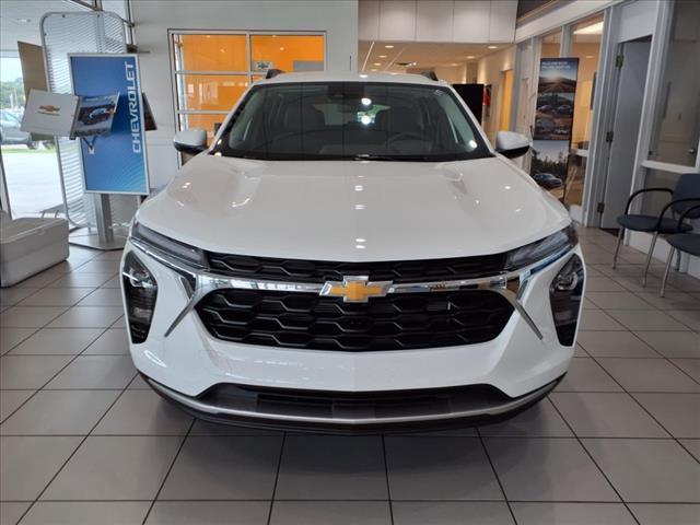 new 2025 Chevrolet Trax car, priced at $25,800