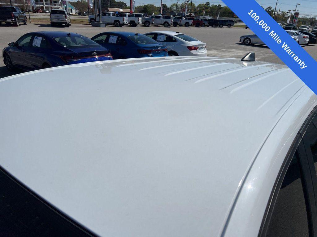 used 2022 Chevrolet Equinox car, priced at $18,998