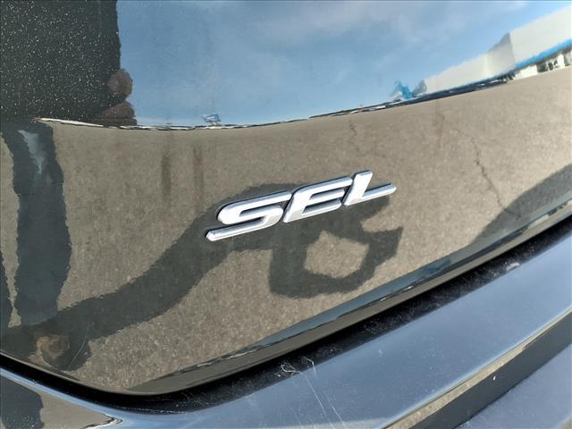 used 2024 Ford Edge car, priced at $20,189