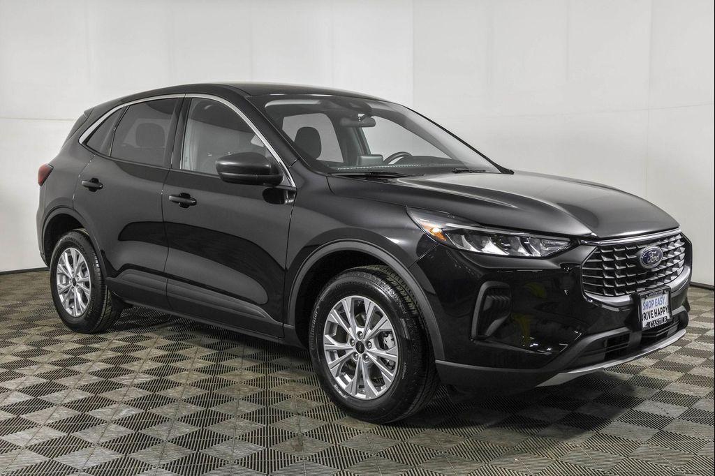 used 2023 Ford Escape car, priced at $21,357
