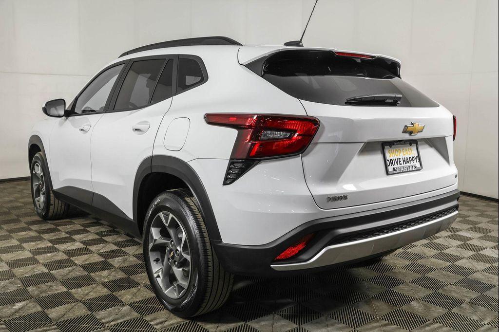 used 2024 Chevrolet Trax car, priced at $20,477