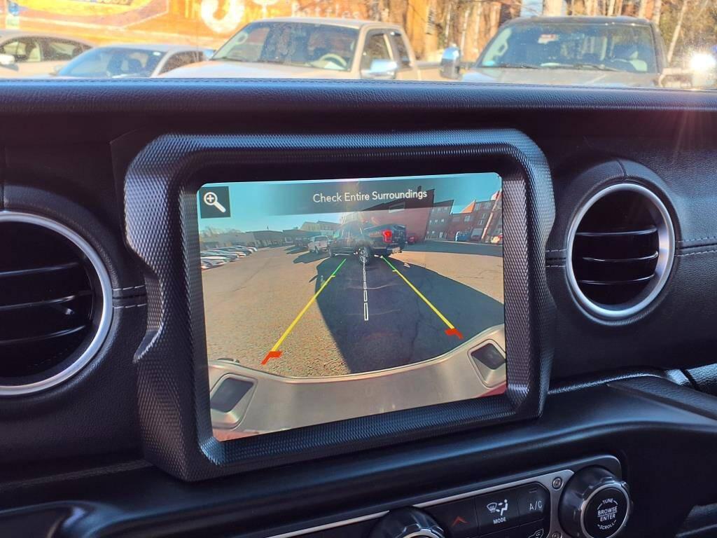 used 2021 Jeep Gladiator car, priced at $32,995