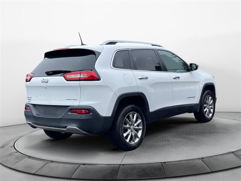 used 2018 Jeep Cherokee car, priced at $13,999