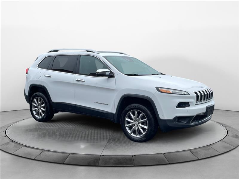 used 2018 Jeep Cherokee car, priced at $13,999