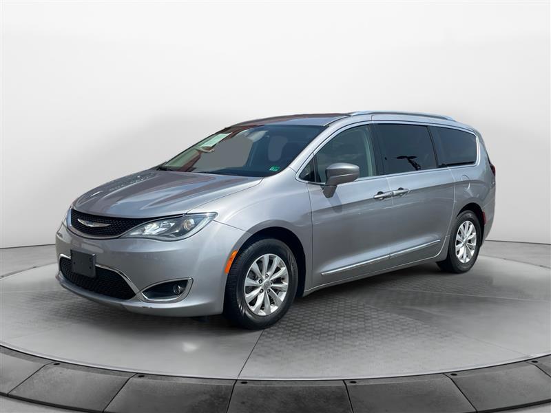 used 2018 Chrysler Pacifica car, priced at $14,990