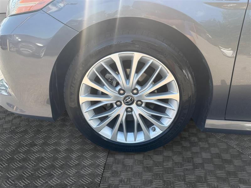 used 2018 Toyota Camry Hybrid car, priced at $17,999
