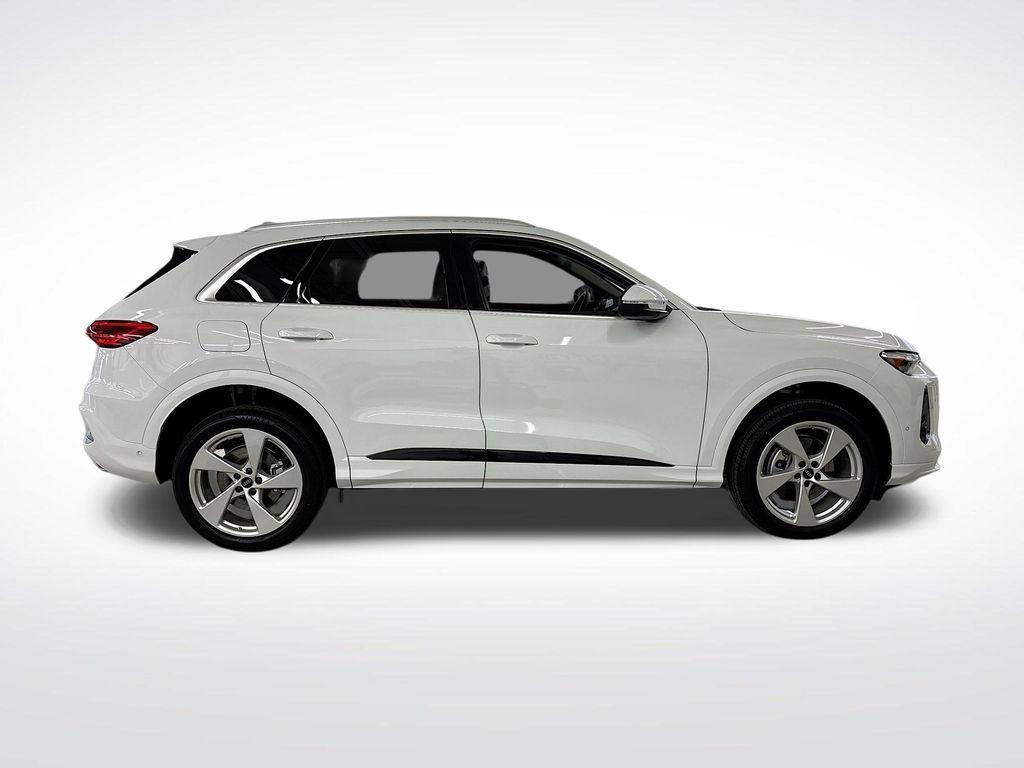 new 2025 Audi Q5 car, priced at $55,900