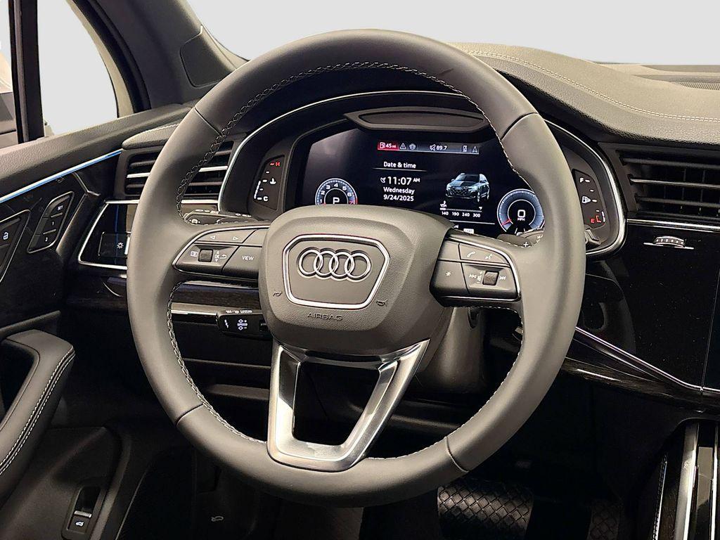 new 2026 Audi Q7 car, priced at $78,140