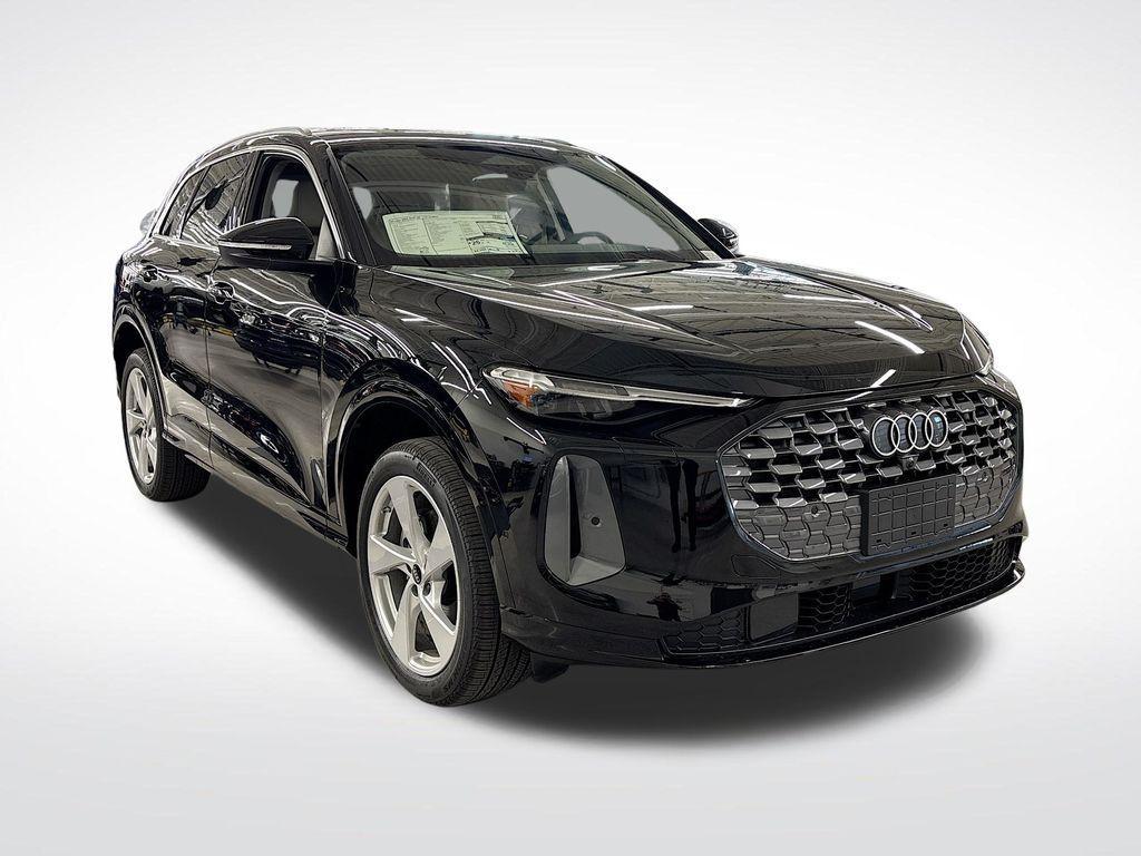 new 2025 Audi Q5 car, priced at $55,900