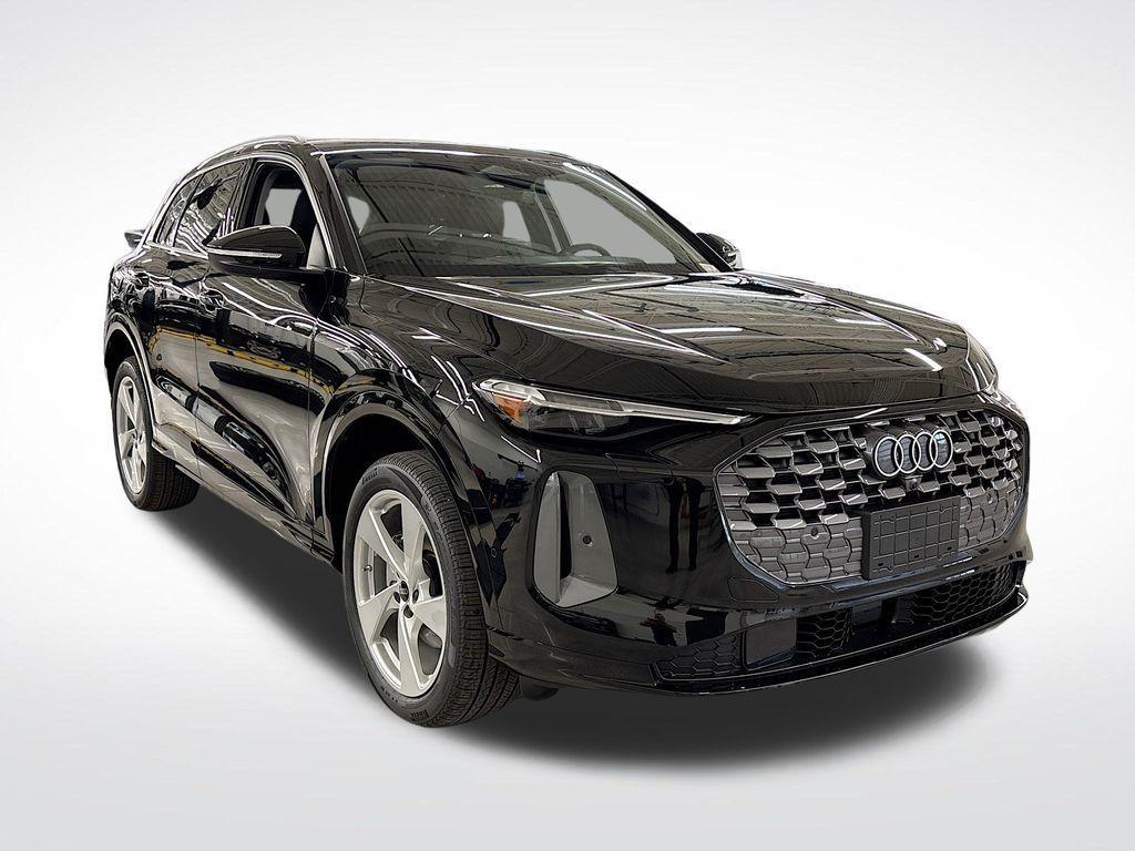 new 2025 Audi Q5 car, priced at $55,900