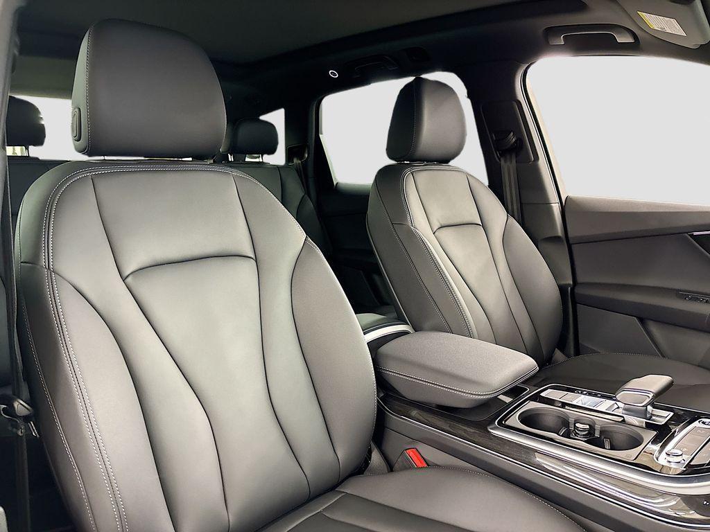 new 2026 Audi Q7 car, priced at $67,260