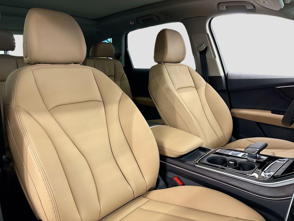 new 2026 Audi Q7 car, priced at $67,410