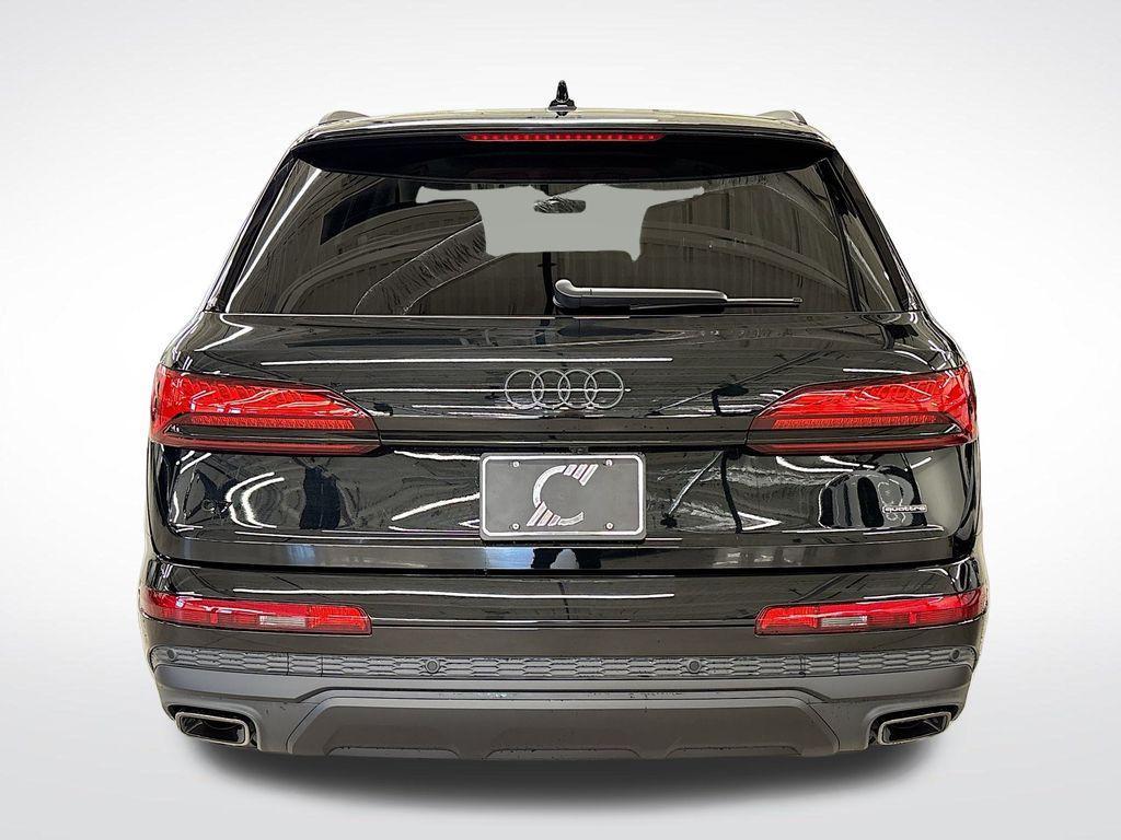 new 2026 Audi Q7 car, priced at $67,410